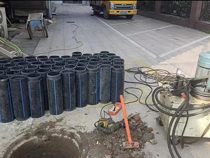 巴彦PE置换管厂家 DN315置换管 非开挖管短管置换